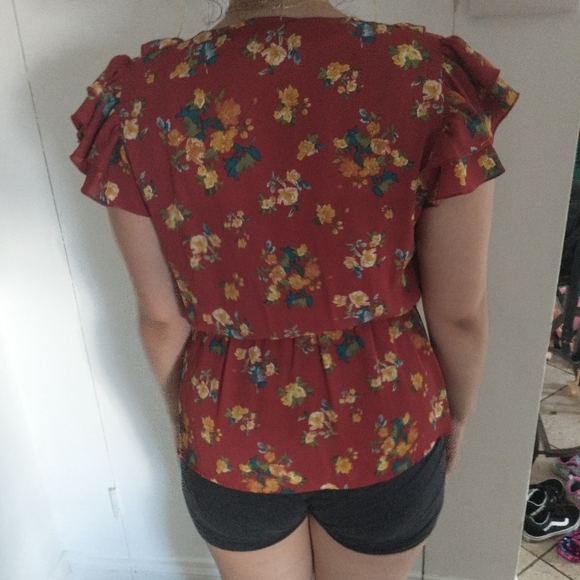 Burgundy flower blouse - Picture 2 of 2